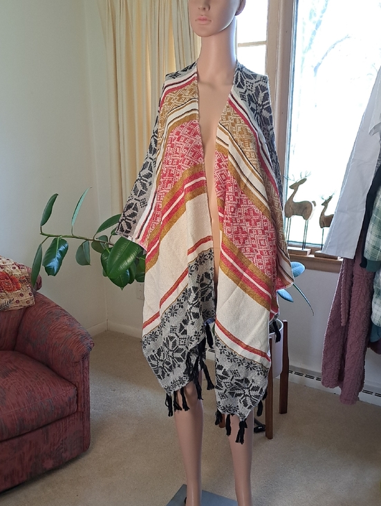 Raj Other - Raj Open-Weave Layering Shawl in Black, Cream & Red